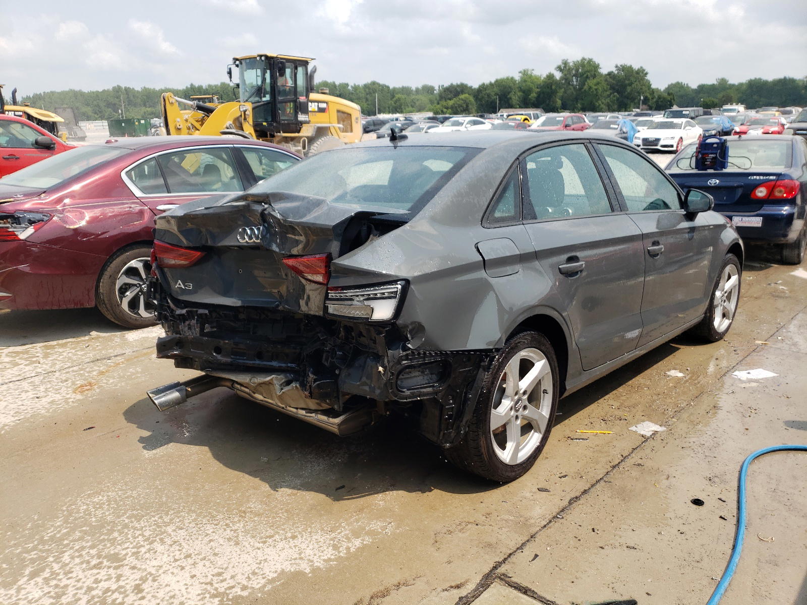 Photo 4 from auction – 2019 AUDI A3 PREMIUM with VIN WAUAUHFF7KA076764