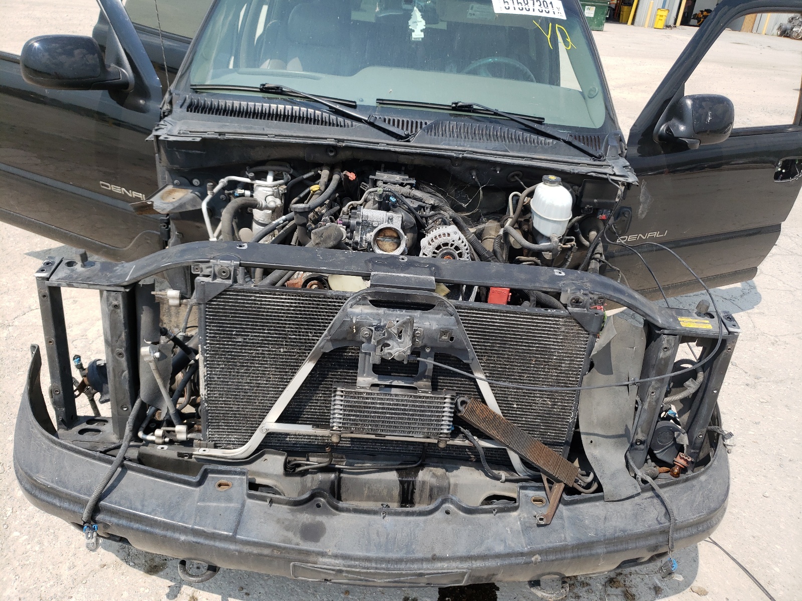Photo 7 from auction – 2003 GMC YUKON DENA with VIN 1GKEK63U13J314518