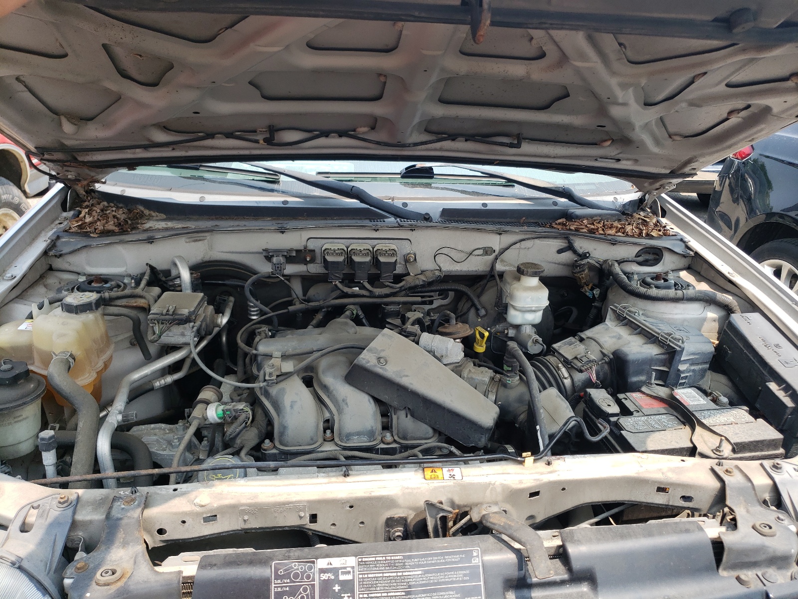 Photo 7 from auction – 2005 FORD ESCAPE XLT with VIN 1FMCU93165KC80203