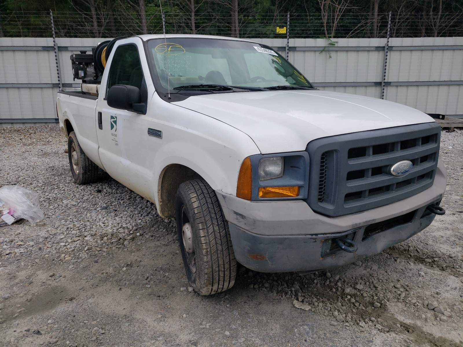 FORD F250 SUPER 2005 z numerem VIN 1FTNF20535EA47674 - Zdjęcie z aukcji