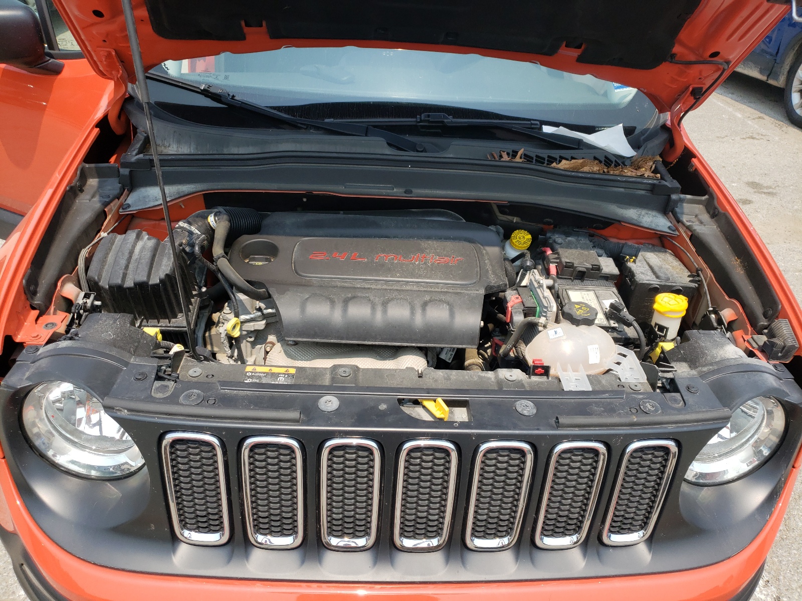Photo 7 from auction – 2017 JEEP RENEGADE S with VIN ZACCJAAB0HPG01401