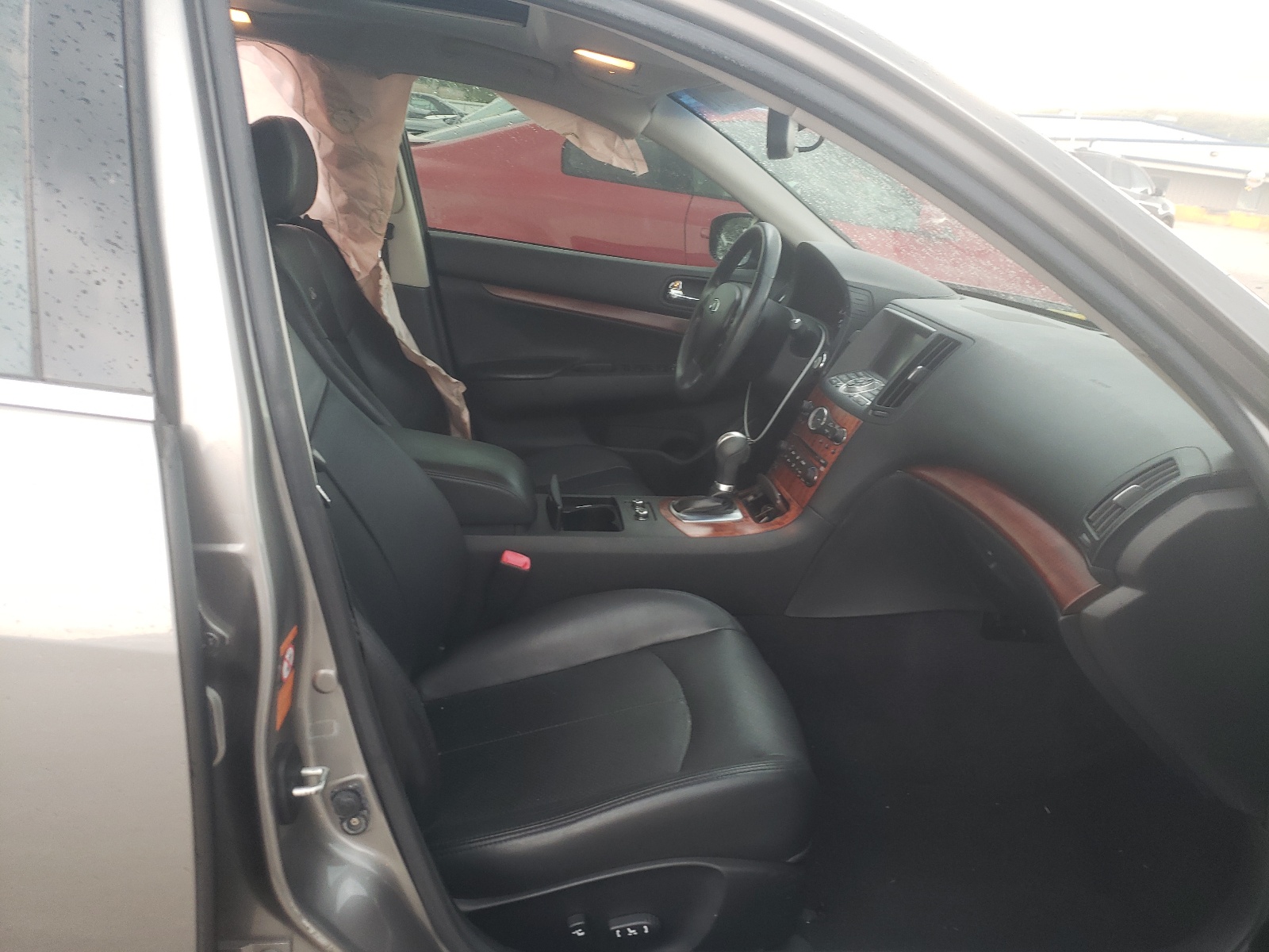 Photo 5 from auction – 2009 INFINITI G37 BASE with VIN JNKCV61E09M308270
