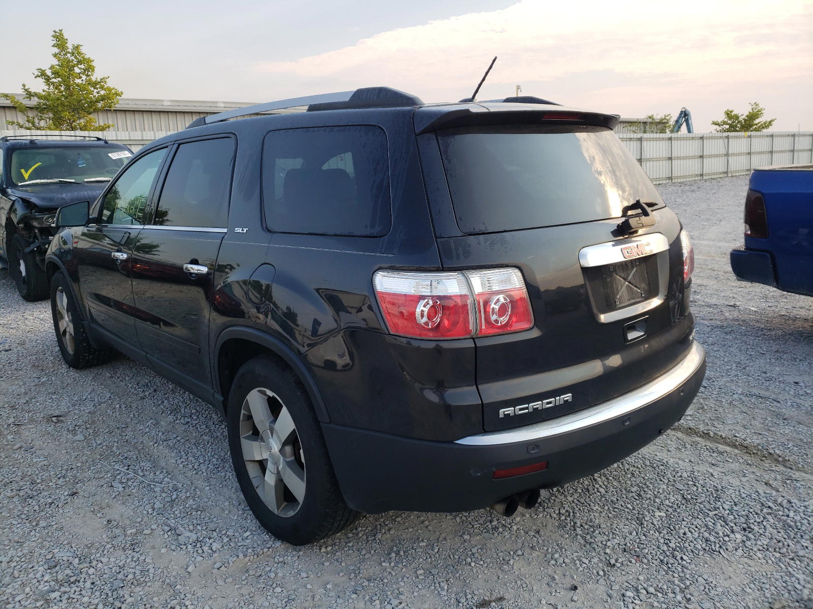 Photo 3 from auction – 2011 GMC ACADIA SLT with VIN 1GKKVRED7BJ242019