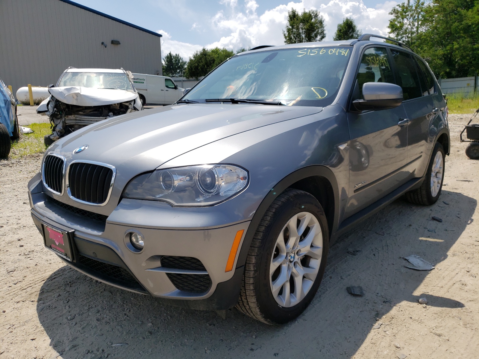Photo 2 from auction – 2013 BMW X5 XDRIVE3 with VIN 5UXZV4C50D0E01563