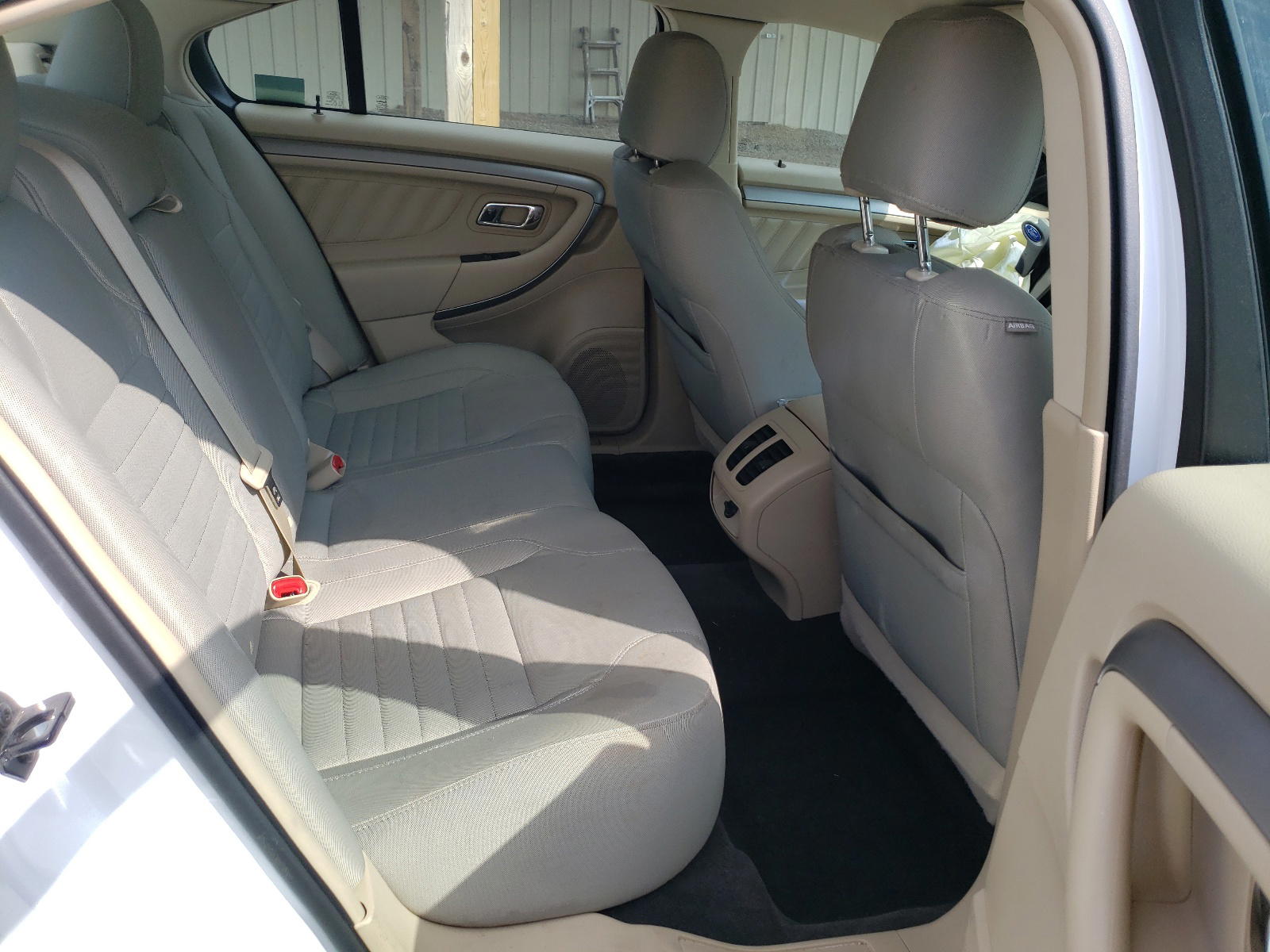 Photo 6 from auction – 2015 FORD TAURUS SE with VIN 1FAHP2D83FG122724