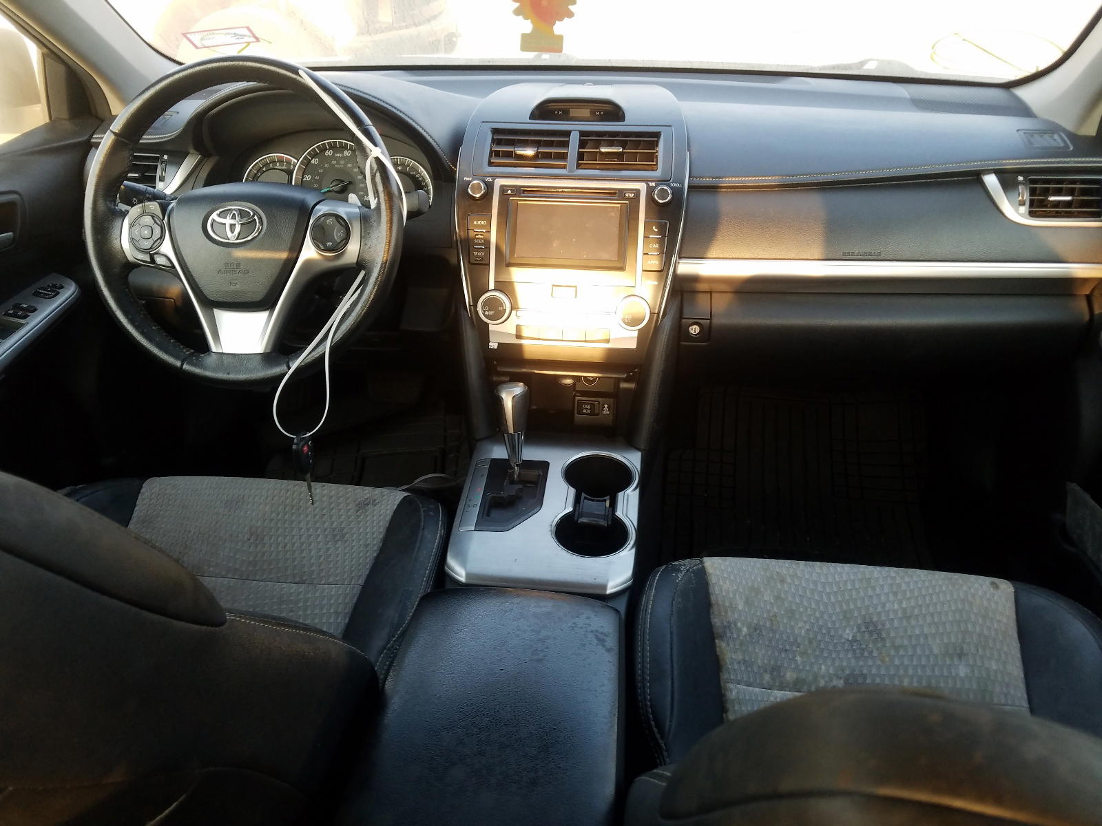 Photo 9 from auction – 2012 TOYOTA CAMRY BASE with VIN 4T1BF1FK7CU567952