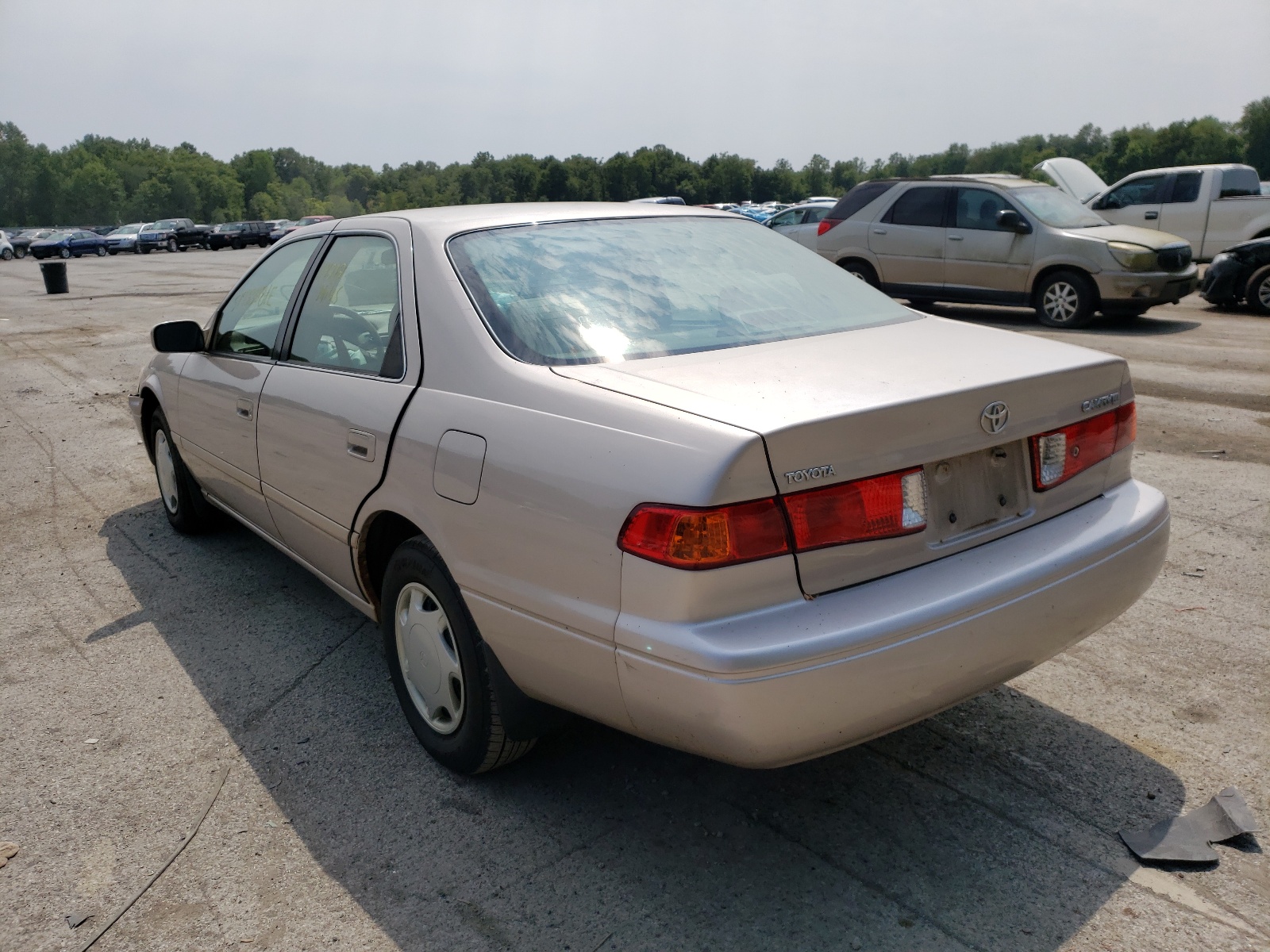 Photo 3 from auction – 2000 TOYOTA CAMRY CE with VIN 4T1BG22K4YU649346