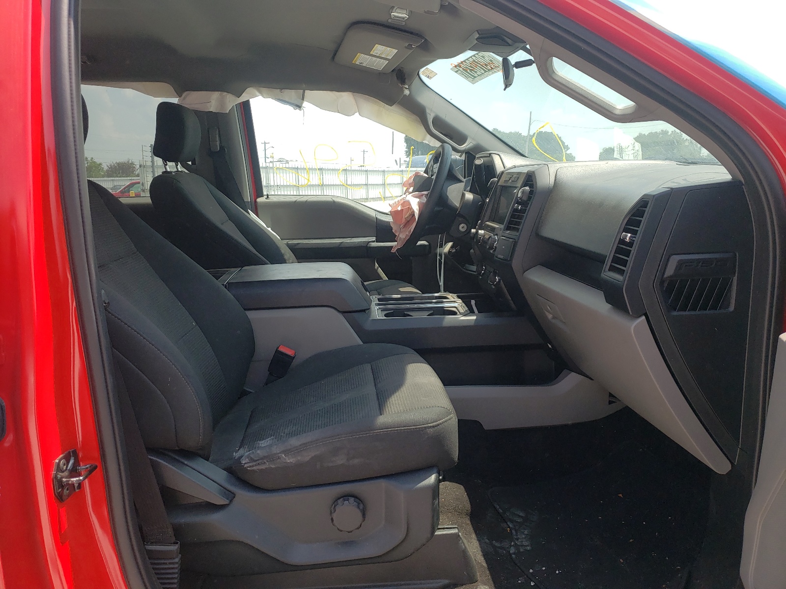 Photo 5 from auction – 2019 FORD F150 SUPER with VIN 1FTEW1EP4KKF02064