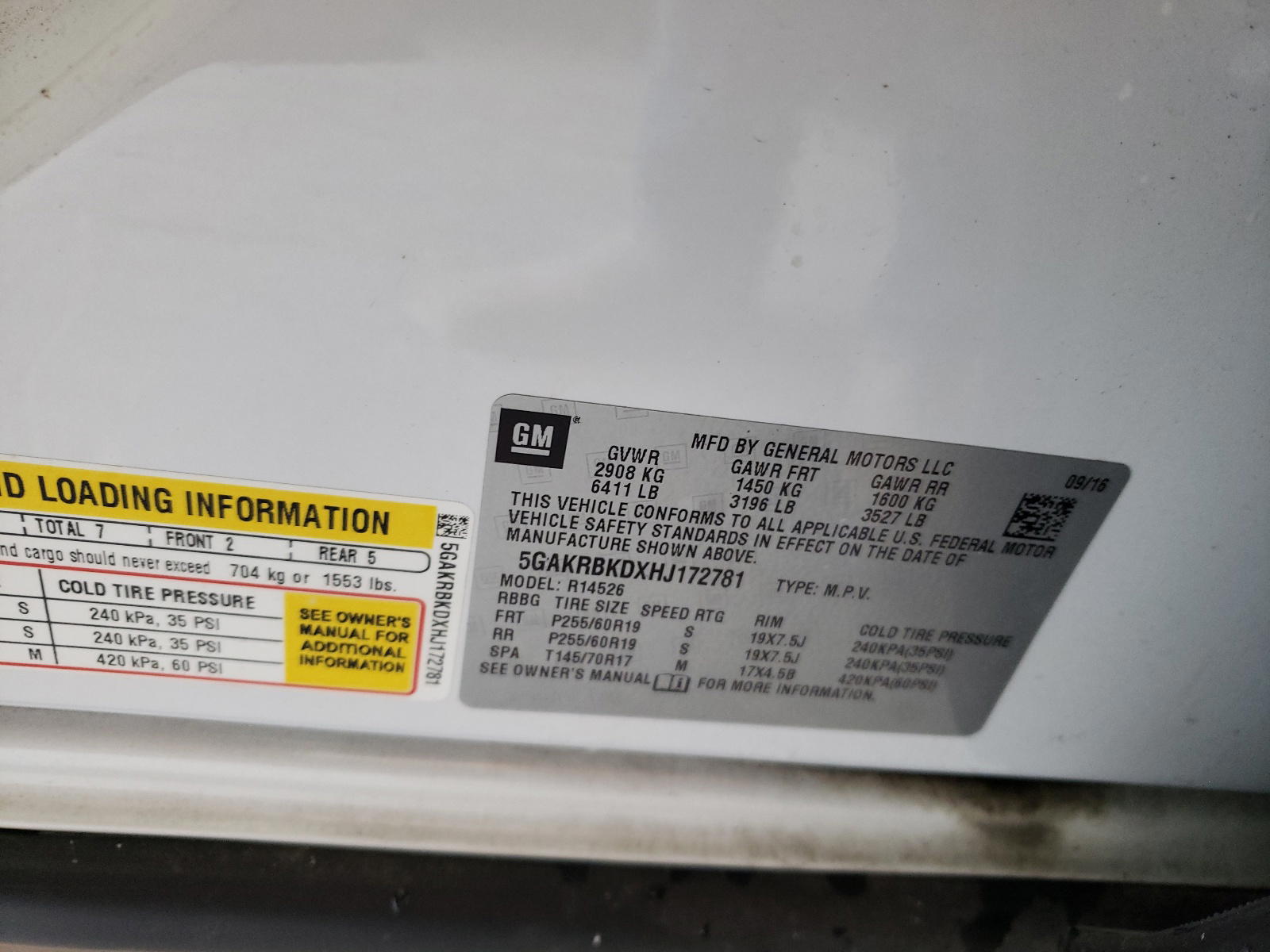 Photo 10 from auction – 2017 BUICK ENCLAVE with VIN 5GAKRBKDXHJ172781