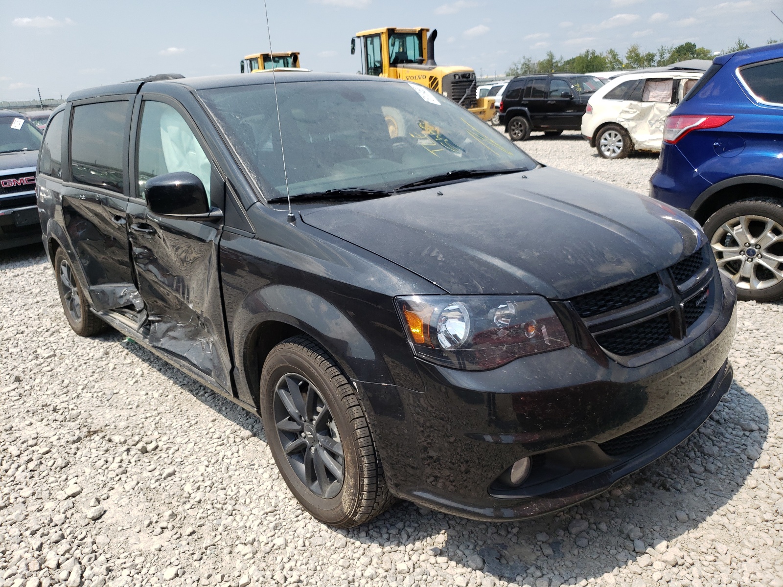 DODGE GRAND CARA 2020 with VIN 2C4RDGBG1LR246709 - Photo from auction