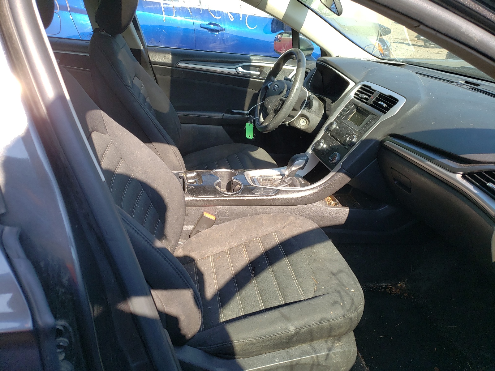 Photo 5 from auction – 2015 FORD FUSION SE with VIN 3FA6P0H7XFR210238