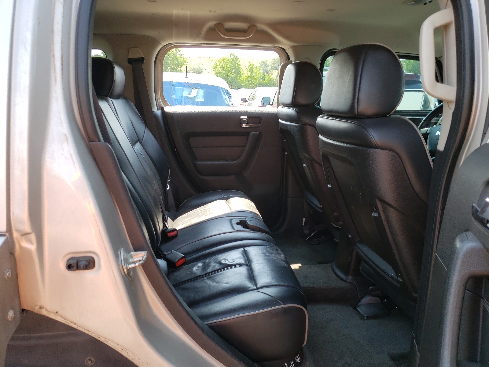 Photo 6 from auction – 2007 HUMMER H3 with VIN 5GTDN13EX78101194