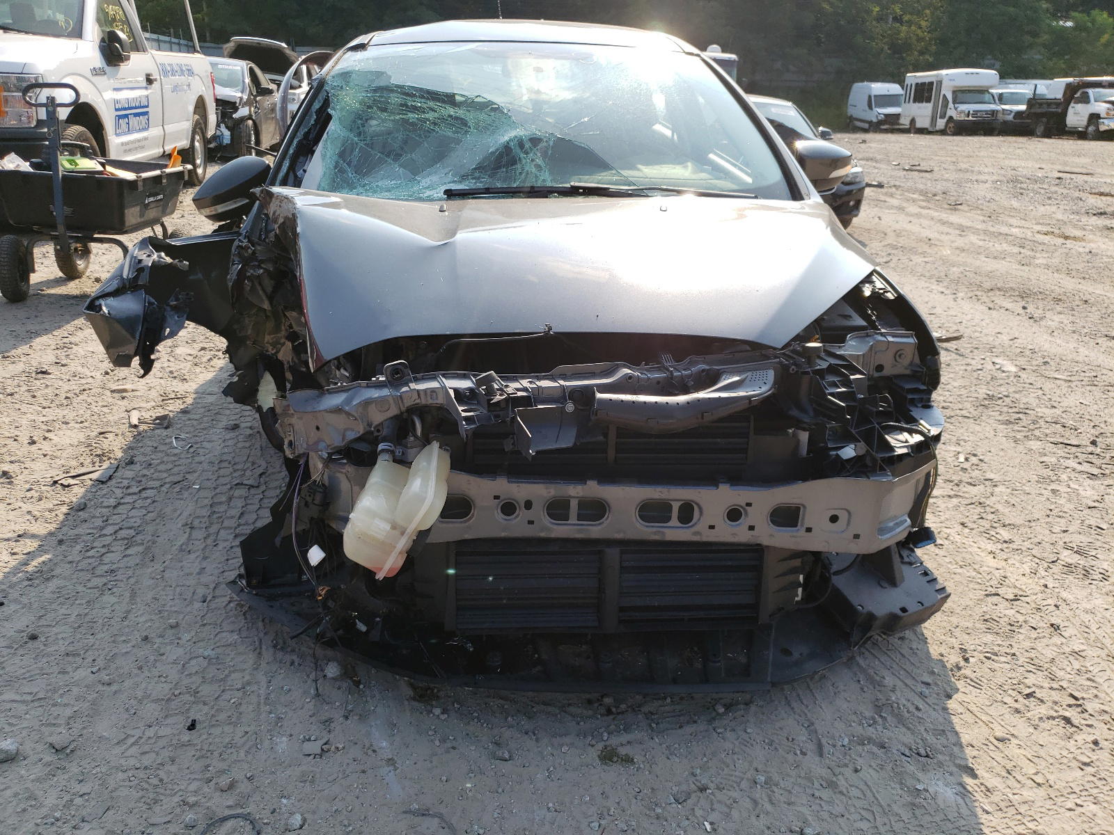 Photo 9 from auction – 2018 FORD FOCUS SE with VIN 1FADP3K20JL208074