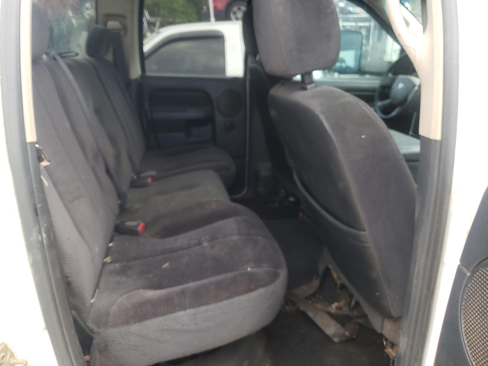 Photo 6 from auction – 2004 DODGE RAM 2500 S with VIN 3D7KU28C64G278464