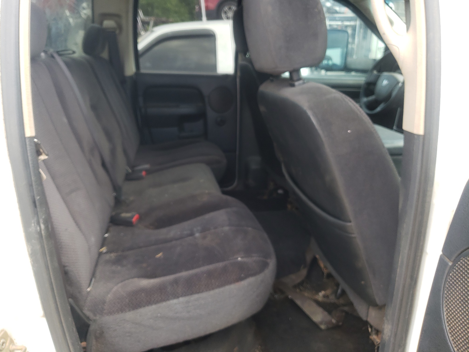Zdjęcie 6 z aukcji – 2004 DODGE RAM 2500 S z VIN 3D7KU28C64G278464