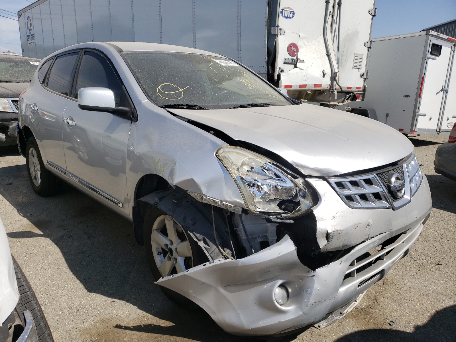 NISSAN ROGUE S 2013 with VIN JN8AS5MT6DW500641 - Photo from auction
