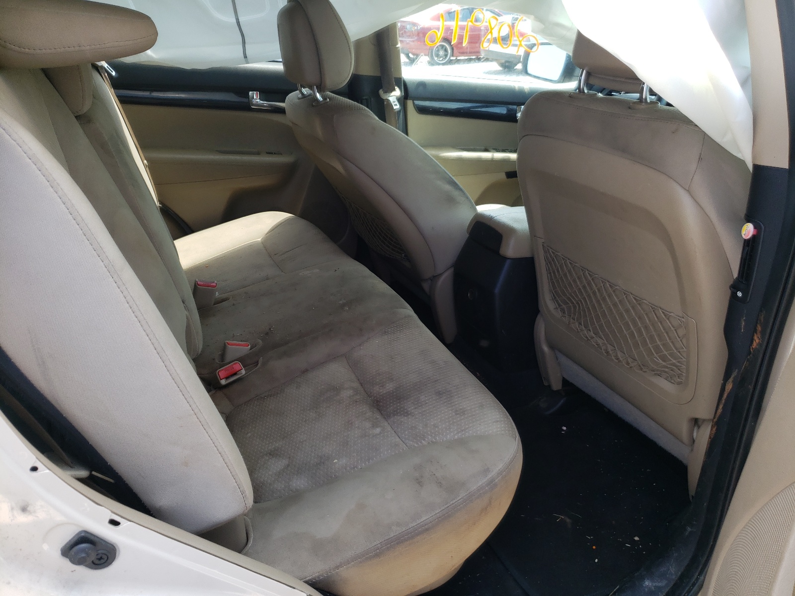Photo 6 from auction – 2011 KIA SORENTO BA with VIN 5XYKT4A1XBG025614