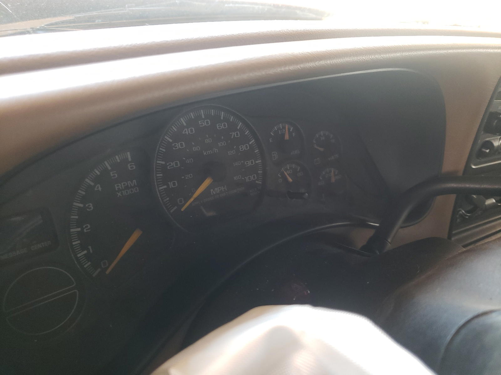 Photo 8 from auction – 2000 CHEVROLET SILVERADO with VIN 2GCEC19T6Y1223594
