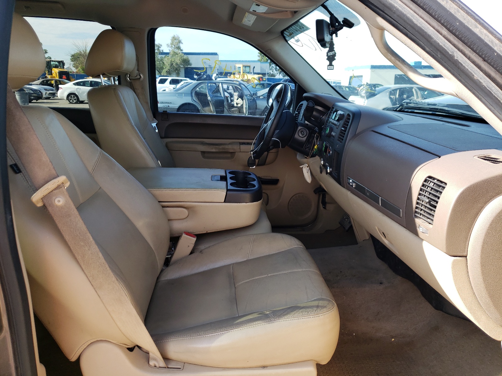 Photo 5 from auction – 2012 GMC SIERRA K15 with VIN 3GTP2VE22CG303927