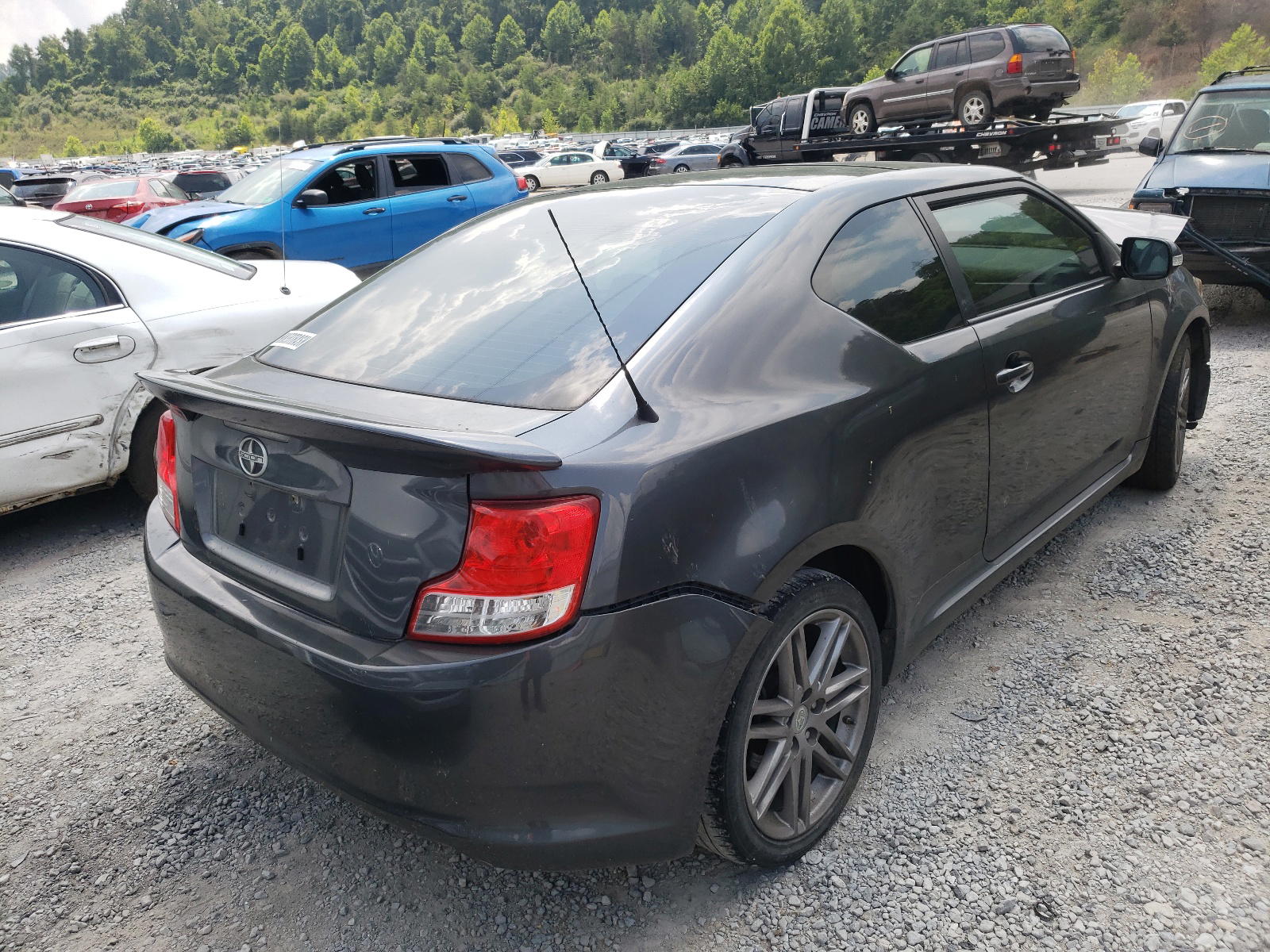 Photo 4 from auction – 2011 TOYOTA SCION TC with VIN JTKJF5C77B3013752