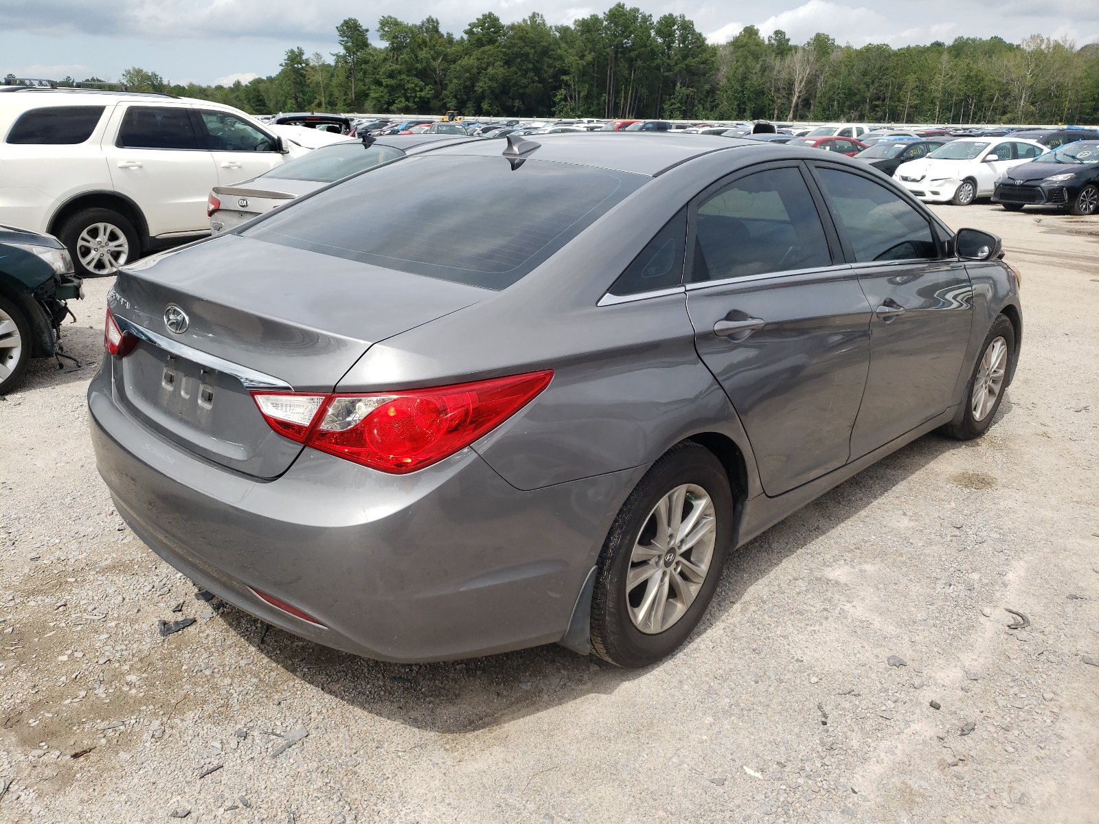 Photo 4 from auction – 2013 HYUNDAI SONATA GLS with VIN 5NPEB4AC4DH761820