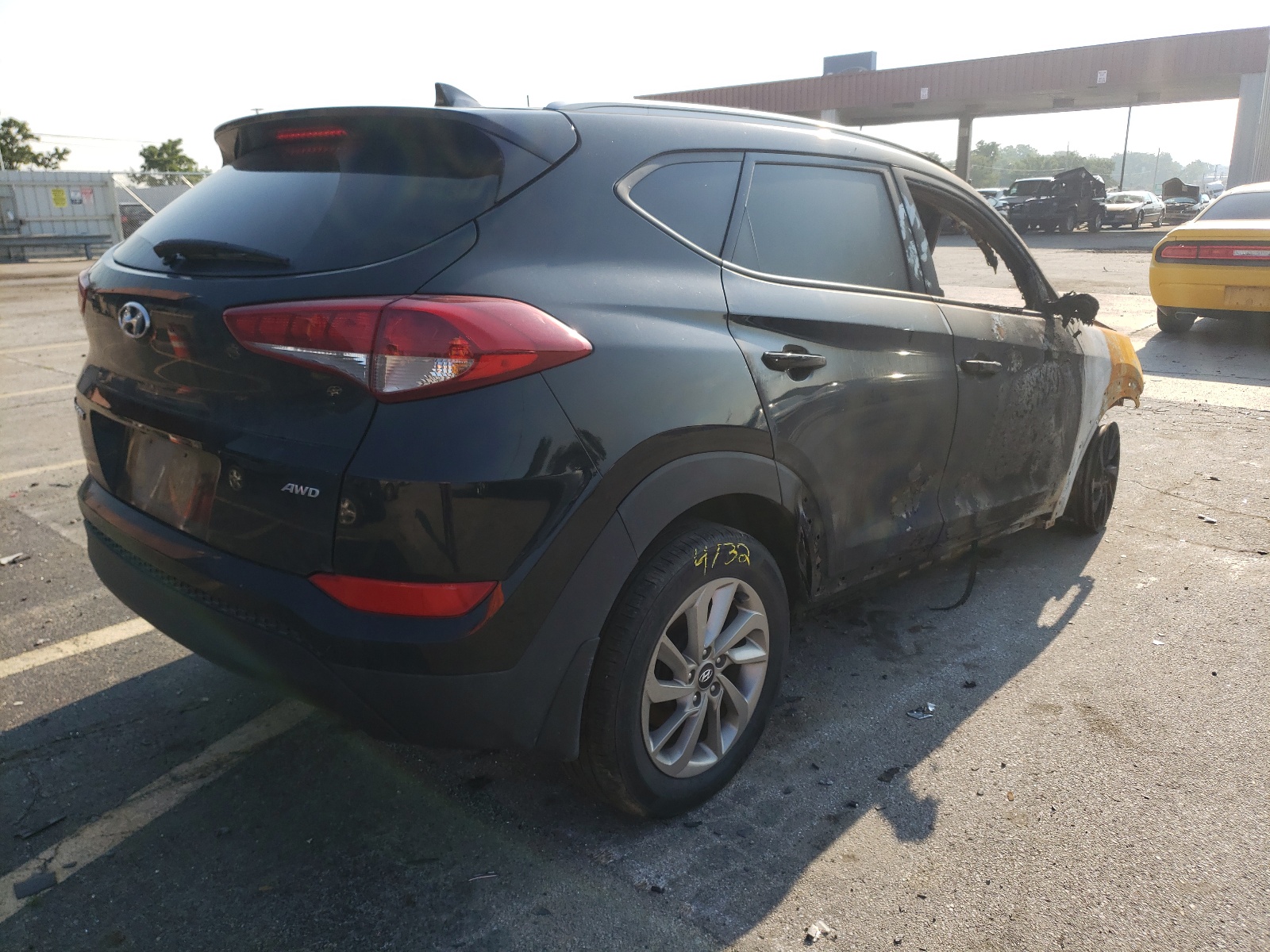 Photo 4 from auction – 2017 HYUNDAI TUCSON LIM with VIN KM8J3CA41HU557580