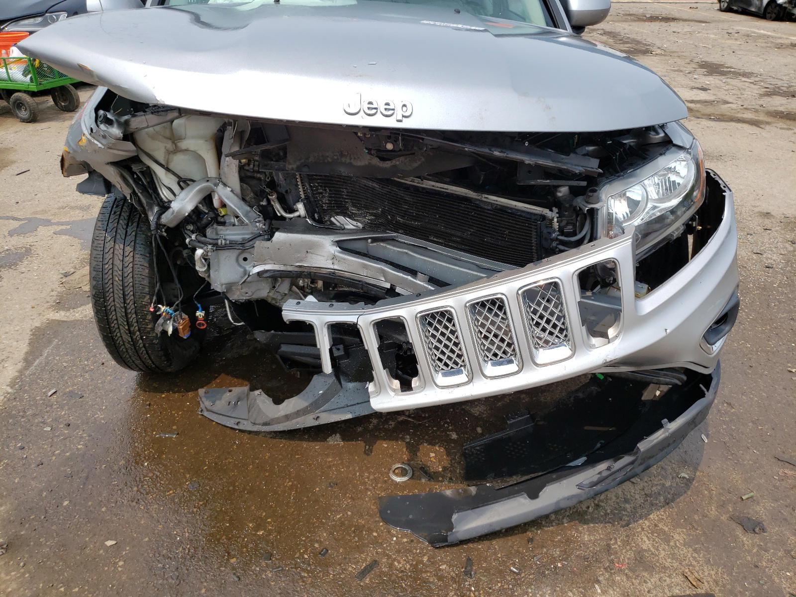 Photo 9 from auction – 2016 JEEP COMPASS LA with VIN 1C4NJCEA6GD738023