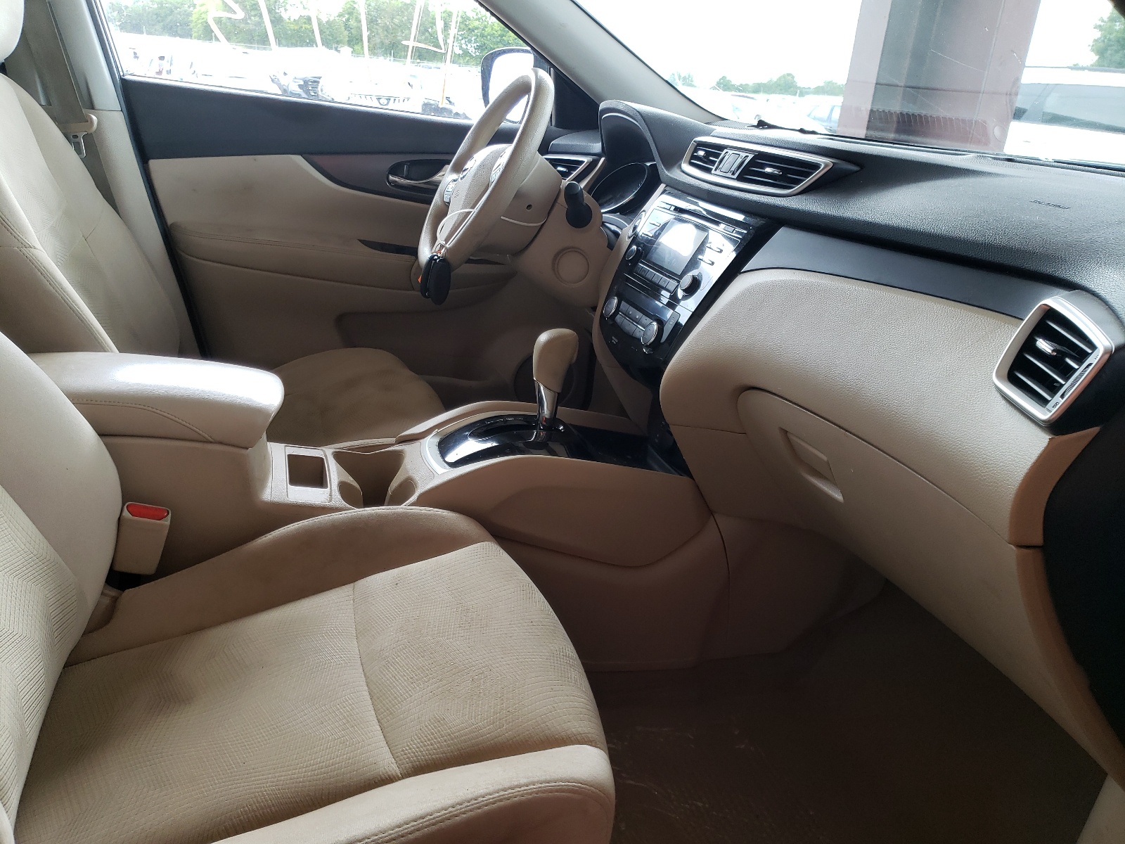 Photo 5 from auction – 2014 NISSAN ROGUE S with VIN 5N1AT2MT5EC798377