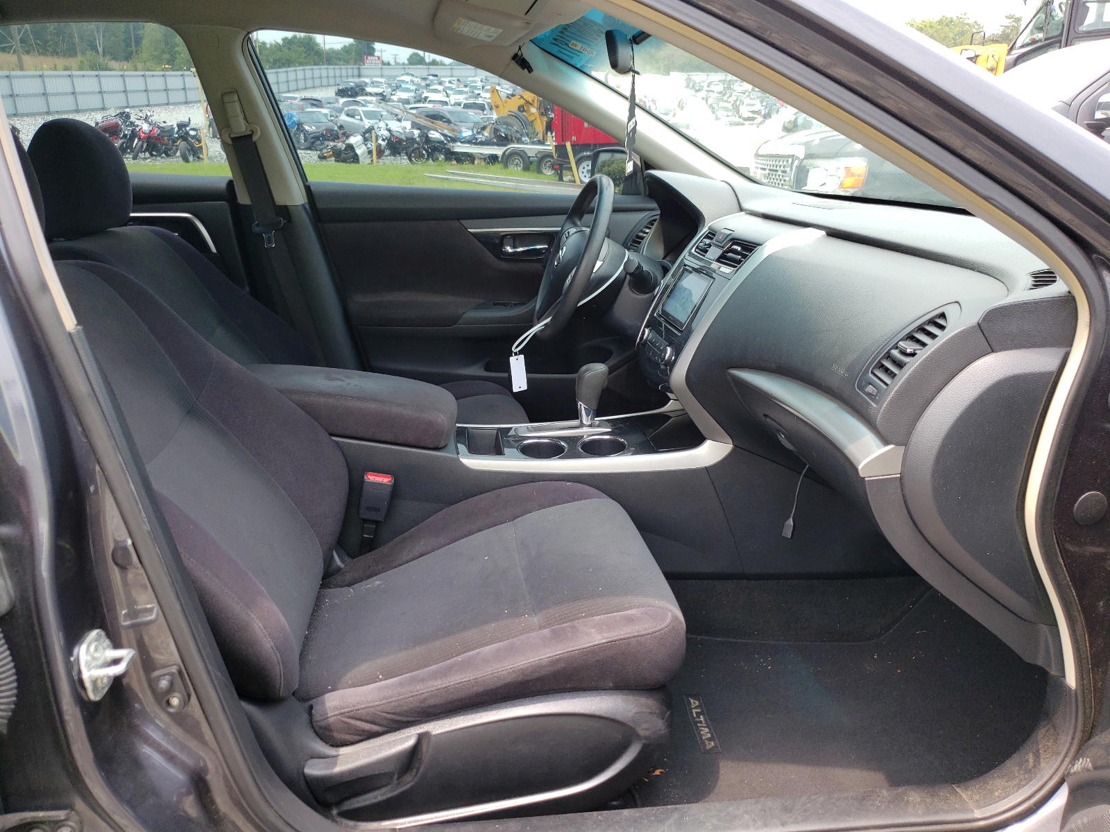 Photo 5 from auction – 2013 NISSAN ALTIMA 2.5 with VIN 1N4AL3AP1DN535250