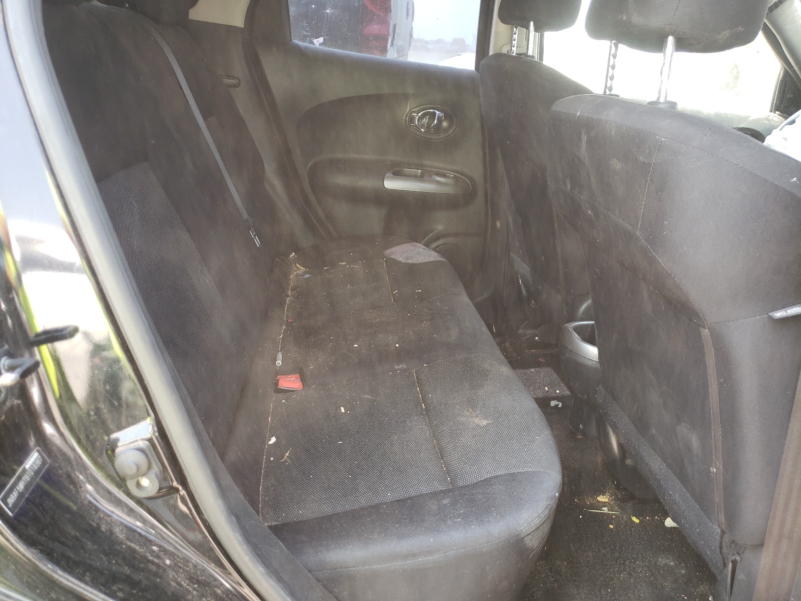 Zdjęcie 6 z aukcji – 2011 NISSAN JUKE S z VIN JN8AF5MR7BT019367