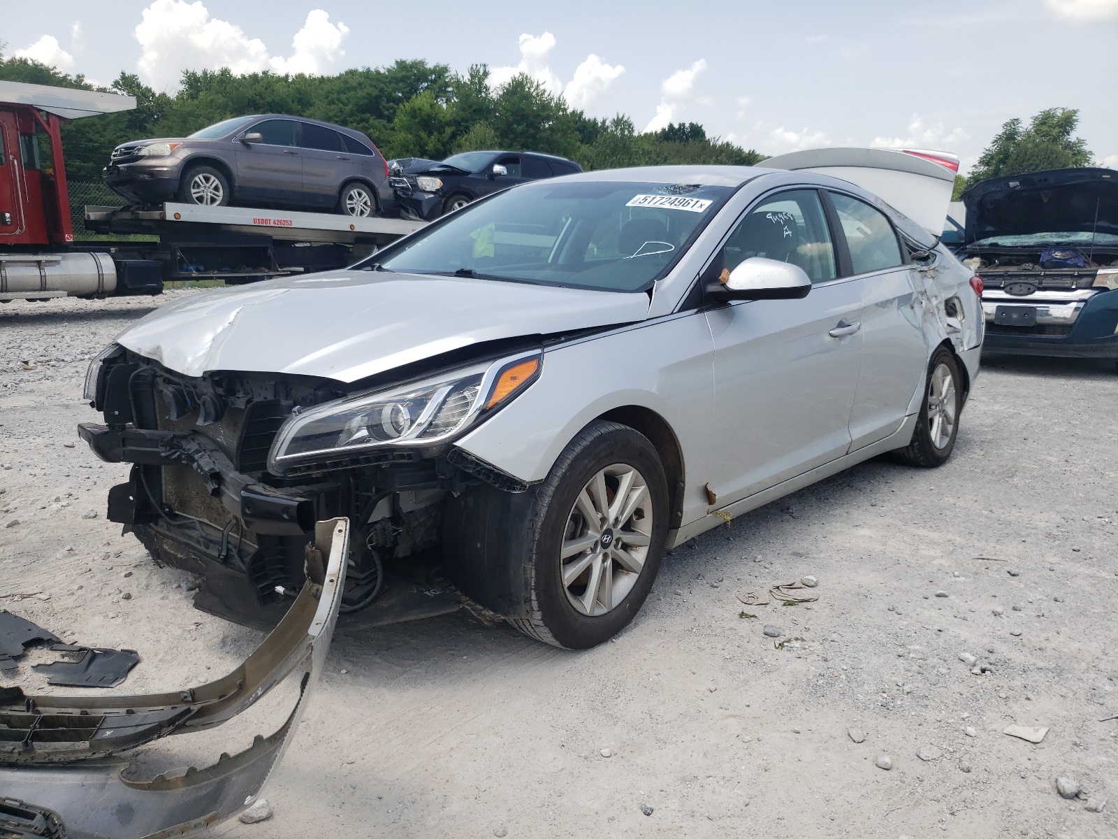 Photo 2 from auction – 2017 HYUNDAI SONATA SE with VIN 5NPE24AF9HH571740