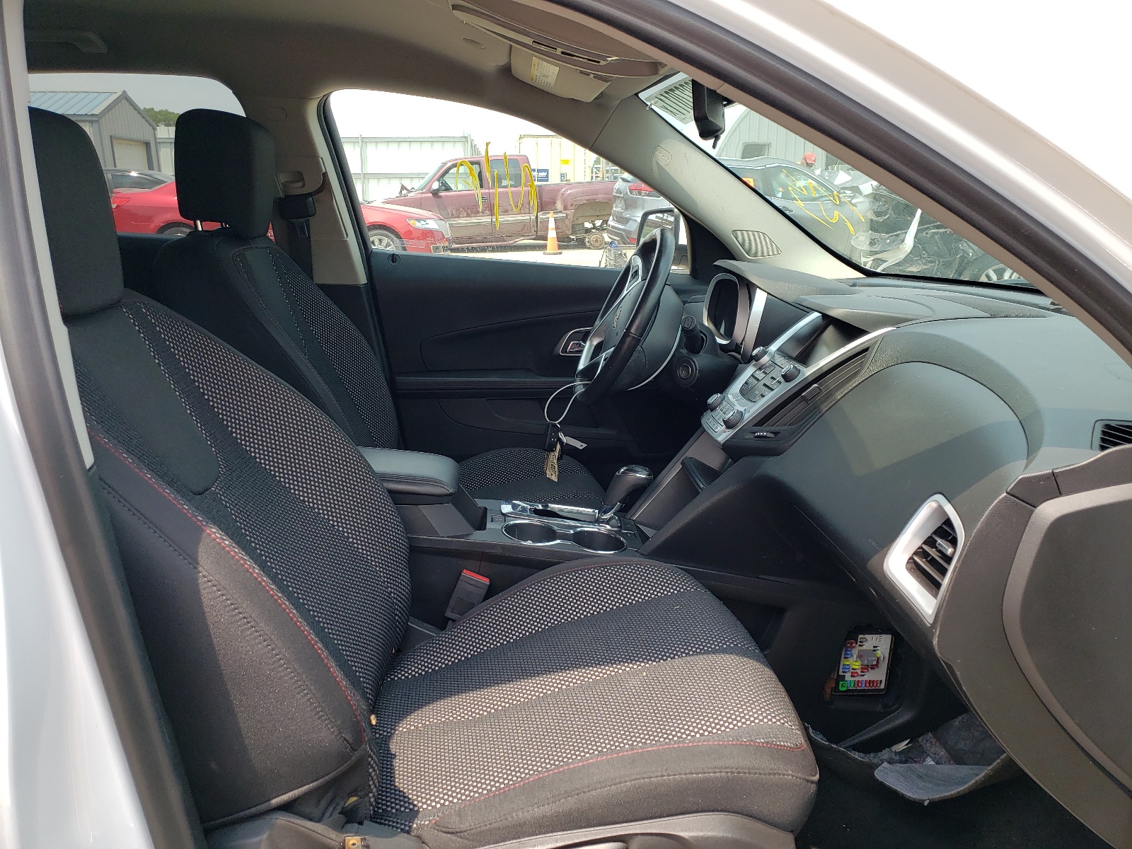 Photo 5 from auction – 2017 CHEVROLET EQUINOX LT with VIN 2GNALCEK8H1582430