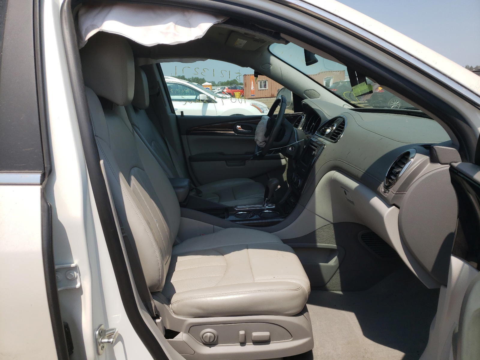 Photo 5 from auction – 2015 BUICK ENCLAVE with VIN 5GAKRBKDXFJ165455