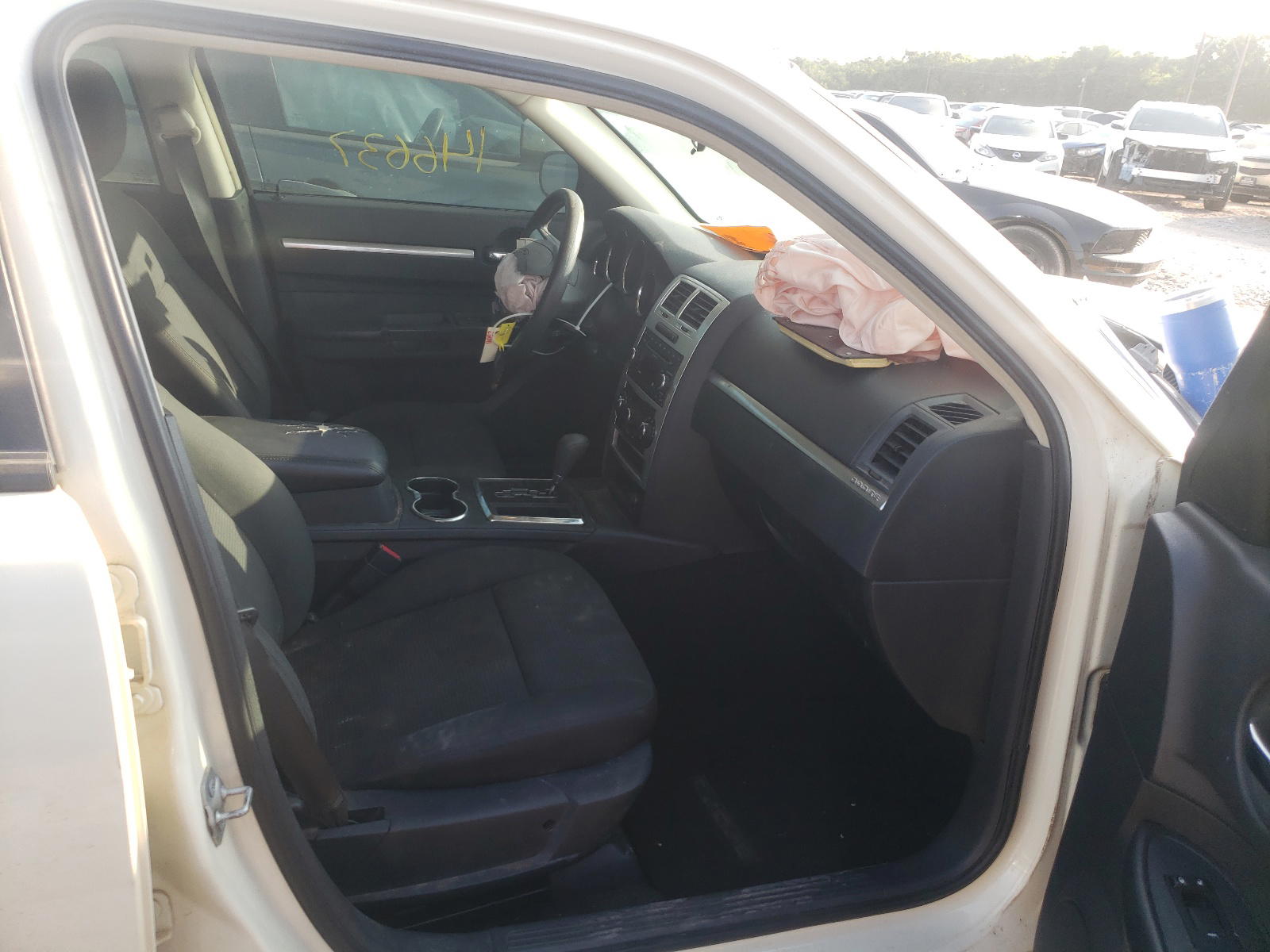 Photo 5 from auction – 2008 DODGE CHARGER with VIN 2B3KA43G28H265873