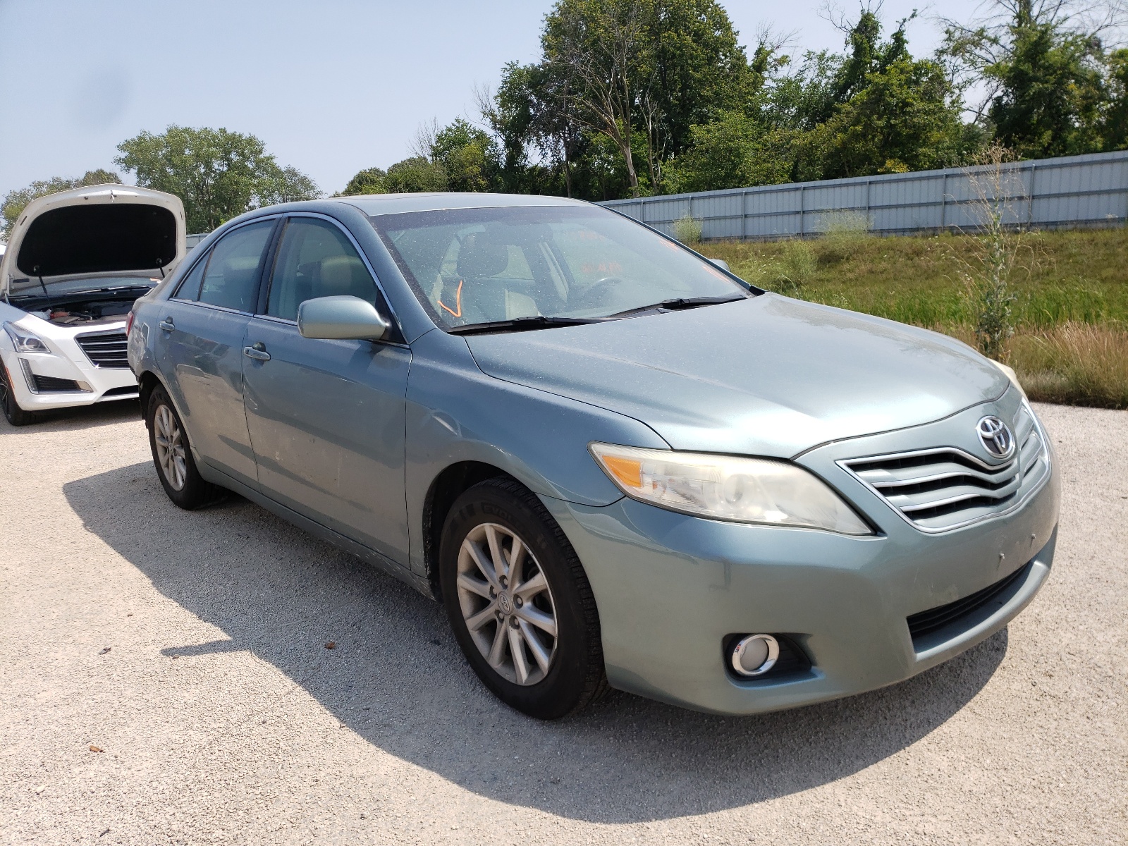 TOYOTA CAMRY SE 2011 with VIN 4T1BK3EK2BU623920 - Photo from auction