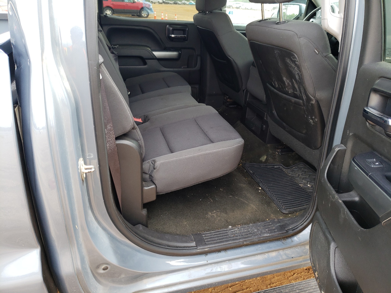 Photo 6 from auction – 2015 CHEVROLET SILVERADO with VIN 3GCPCREC7FG481852