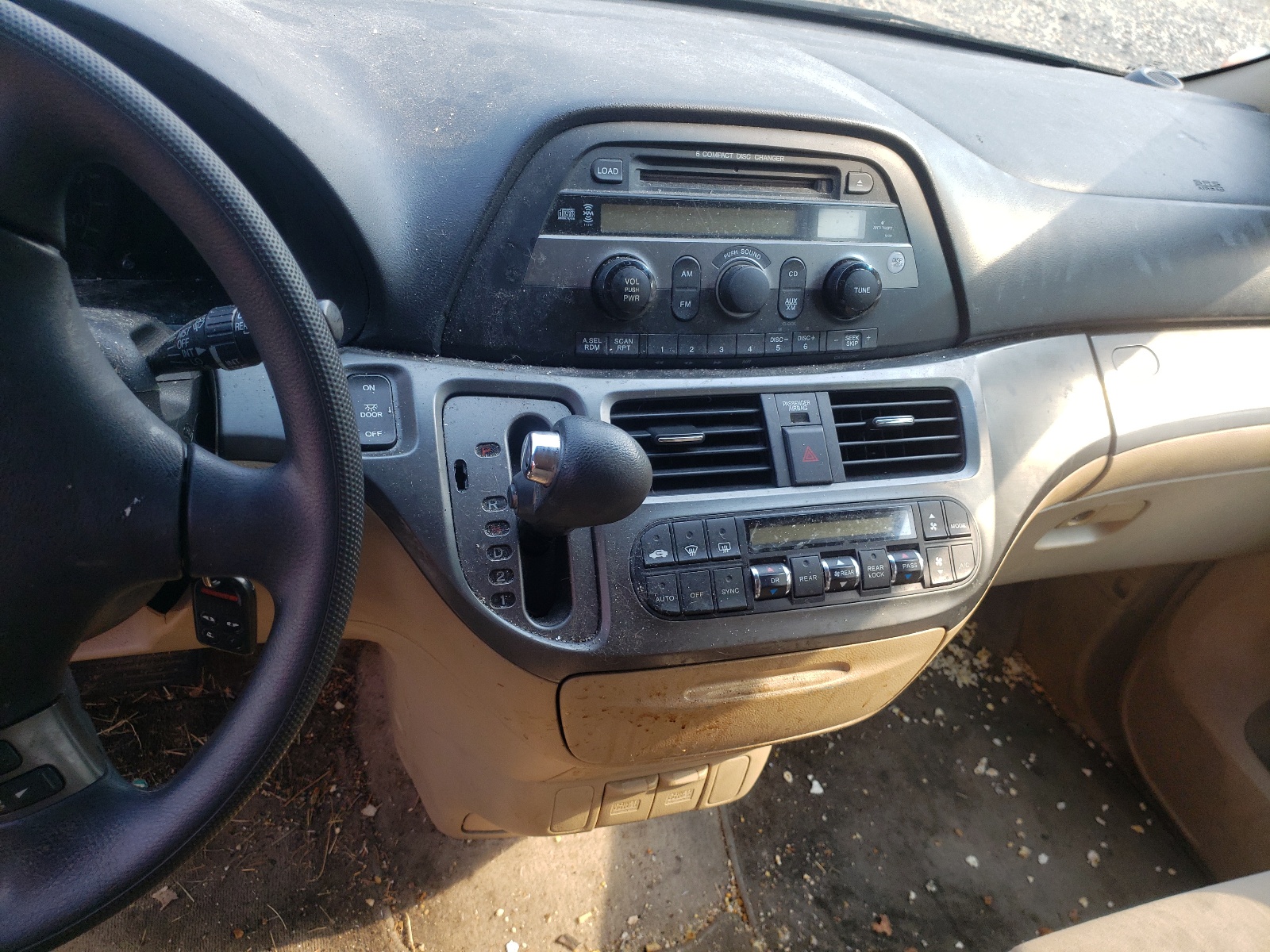 Photo 9 from auction – 2005 HONDA ODYSSEY EX with VIN 5FNRL38405B029434