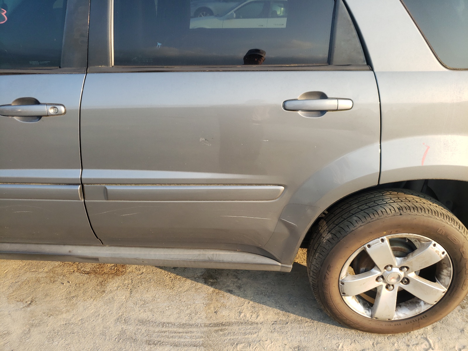 Photo 9 from auction – 2006 PONTIAC TORRENT with VIN 2CKDL63F466144056
