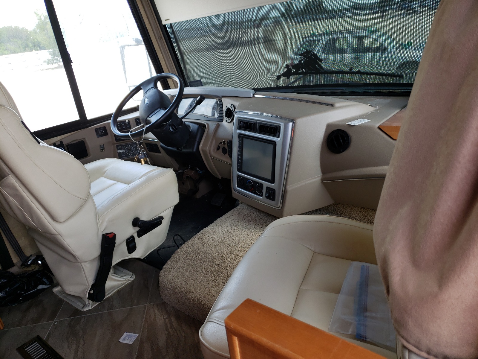 Photo 5 from auction – 2017 ITAS MOTORHOME with VIN 1F66F5DY9G0A11128