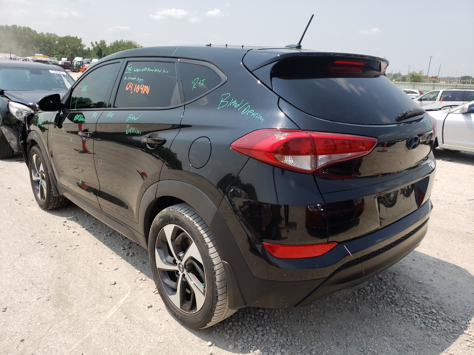 Photo 3 from auction – 2016 HYUNDAI TUCSON LIM with VIN KM8J33A20GU022401