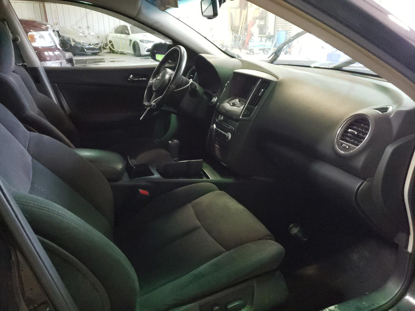 Photo 5 from auction – 2012 NISSAN MAXIMA S with VIN 1N4AA5AP4CC847896
