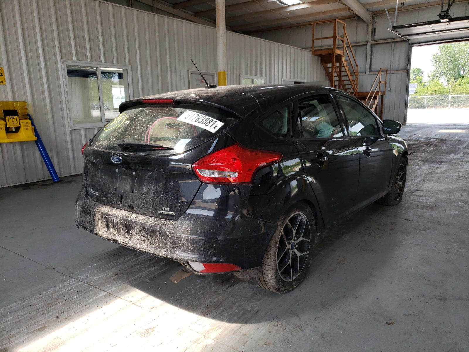 Photo 4 from auction – 2015 FORD FOCUS SE with VIN 1FADP3K20FL210267