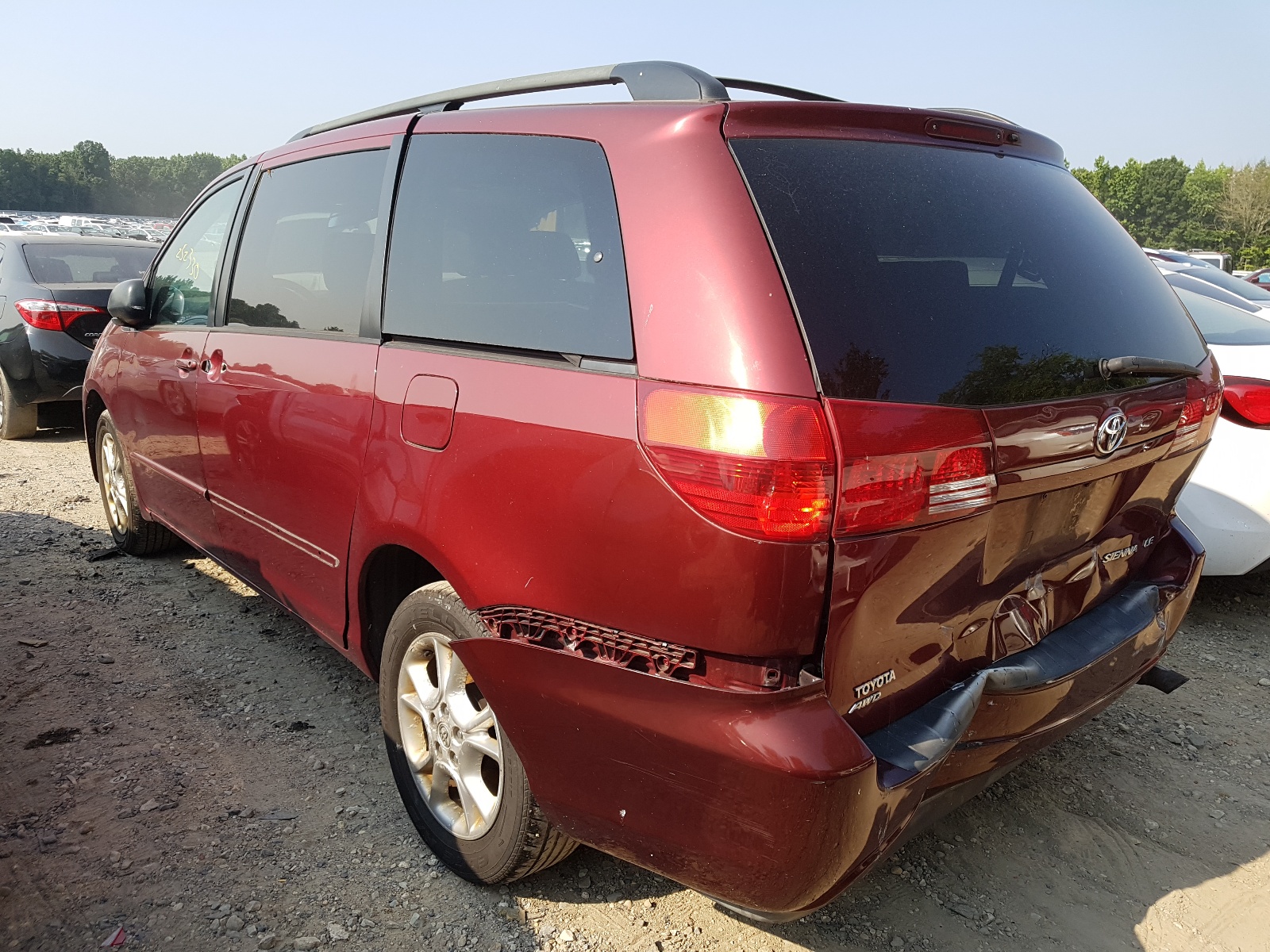 Photo 3 from auction – 2005 TOYOTA SIENNA with VIN 5TDBA23C25S031763