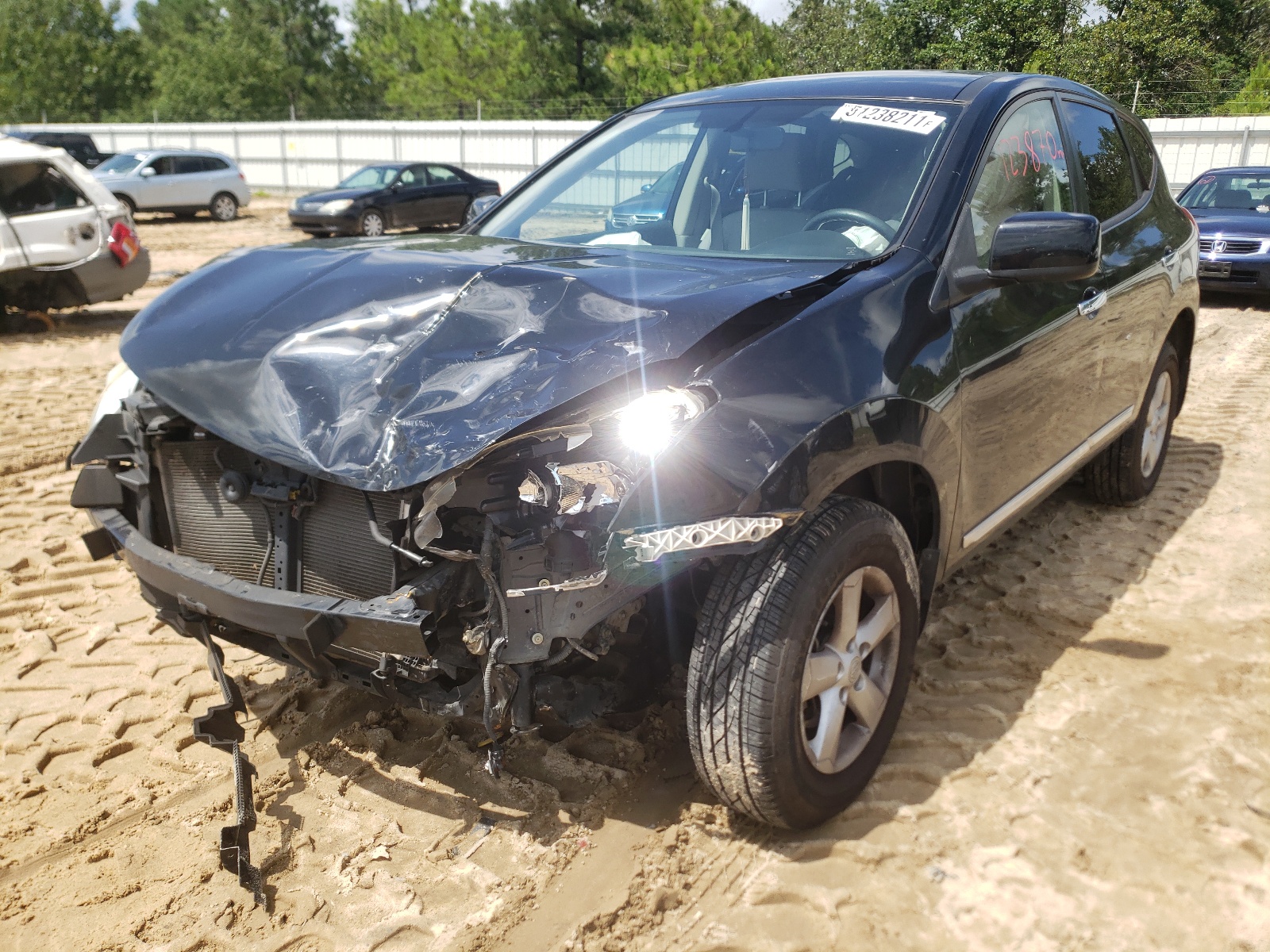 Photo 2 from auction – 2013 NISSAN ROGUE S with VIN JN8AS5MTXDW019291