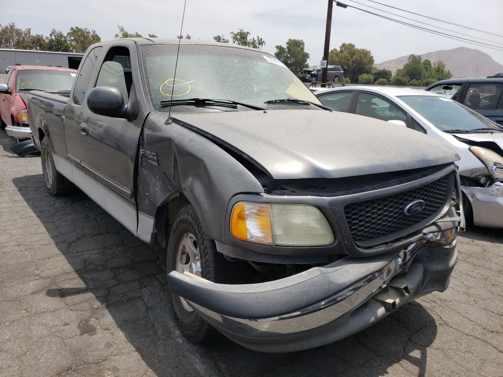 Zdjęcie 1 z aukcji – 2002 FORD F150 z VIN 1FTRX17W12NA93314