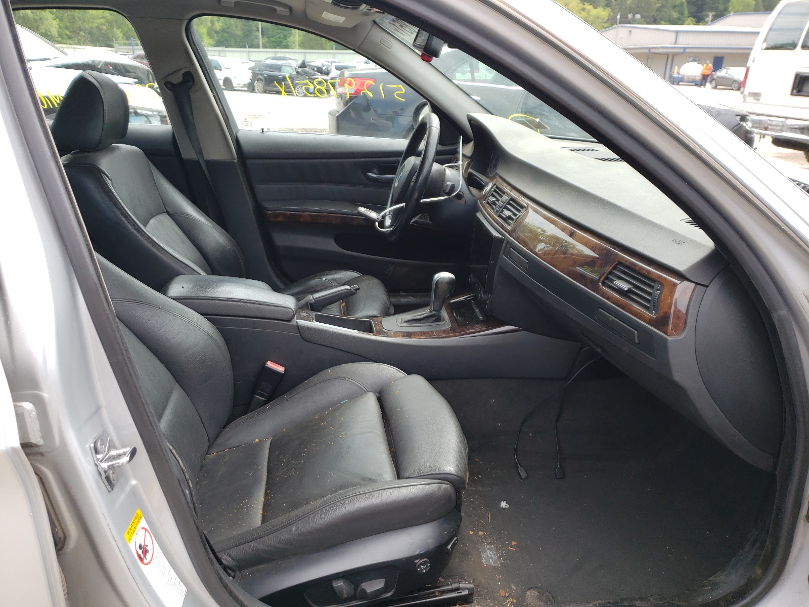 Photo 5 from auction – 2006 BMW 330 XI with VIN WBAVD33556KV64370