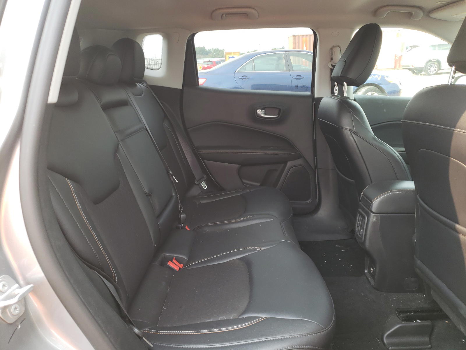 Photo 6 from auction – 2017 JEEP COMPASS LA with VIN 3C4NJCBB6HT653160