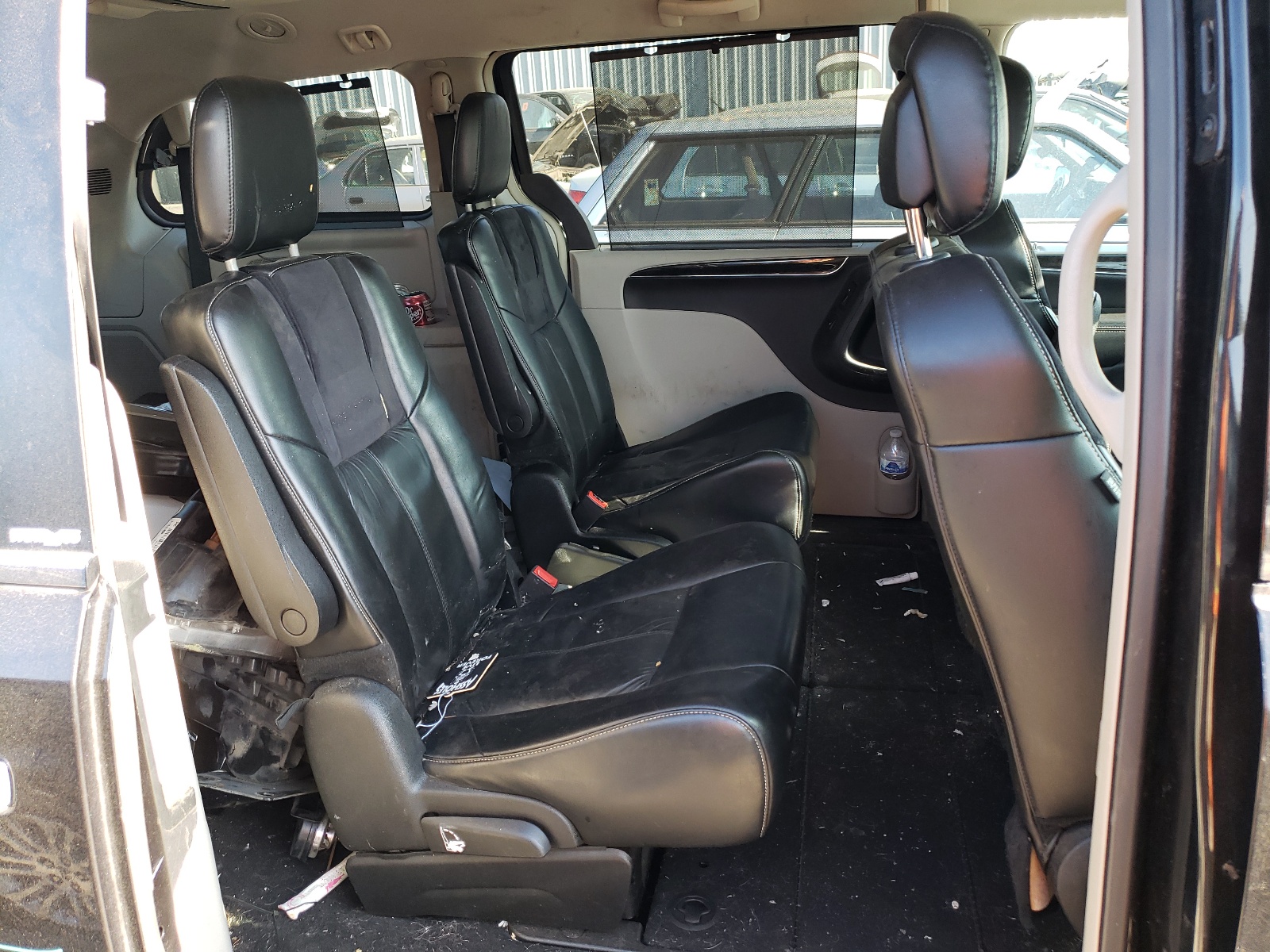 Photo 6 from auction – 2013 CHRYSLER TOWN & COU with VIN 2C4RC1GG6DR786650