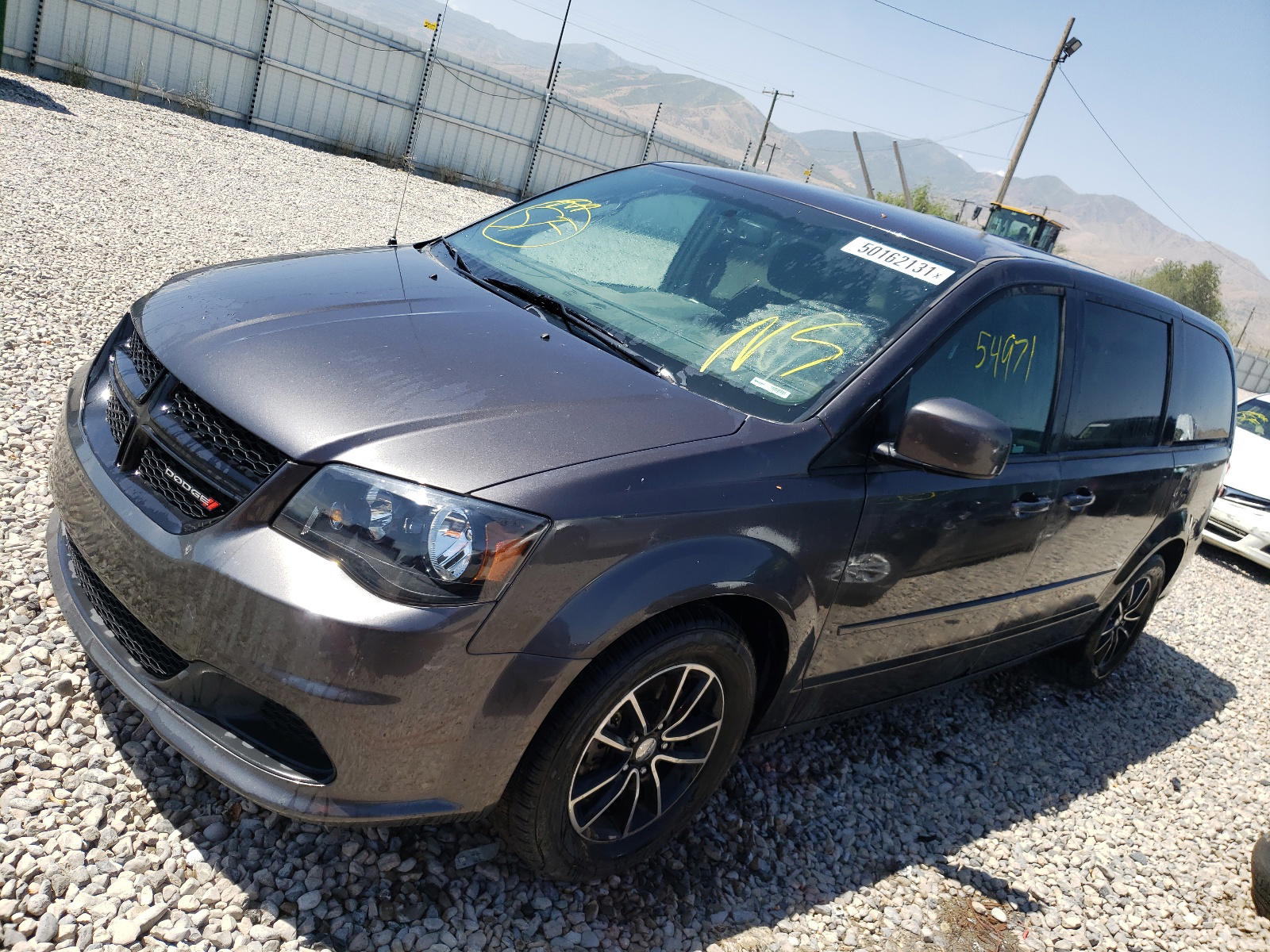 Photo 2 from auction – 2017 DODGE GRAND CARA with VIN 2C4RDGBG0HR649040