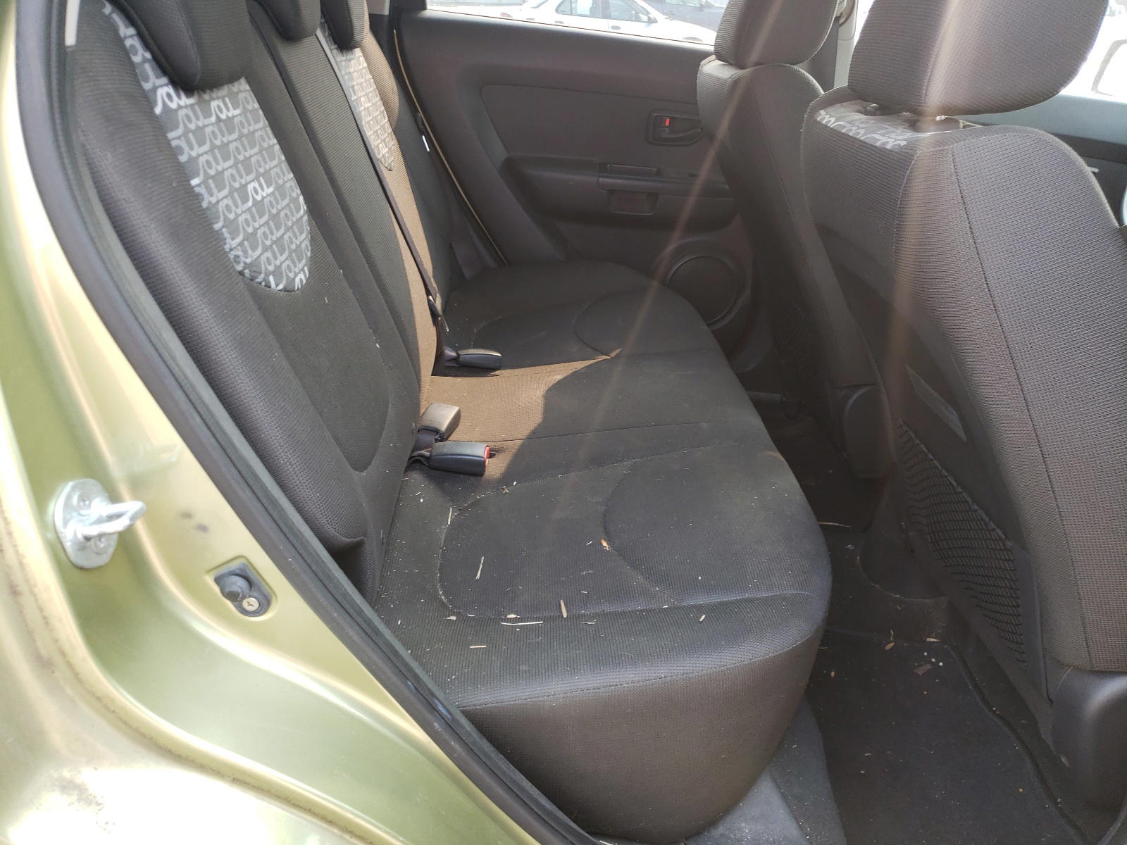Photo 6 from auction – 2010 KIA SOUL + with VIN KNDJT2A2XA7038965